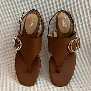 Brand new NWOT Alfani low wedge sandal